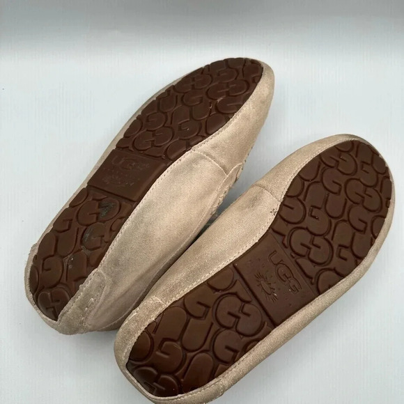 UGG Australia Classic Tan SHEEPSKIN MOCCASIN SLIPPERS 1012885H - Picture 8 of 10